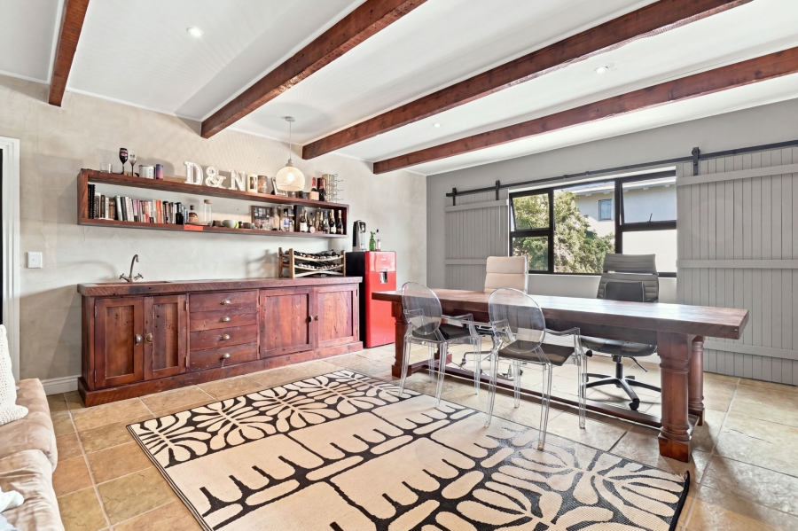 5 Bedroom Property for Sale in Stonehurst Mountain Estate Western Cape